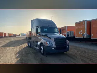 2021 Freightliner Cascadia 126