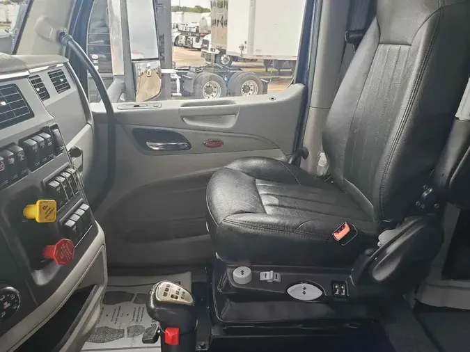 2021 PETERBILT 567