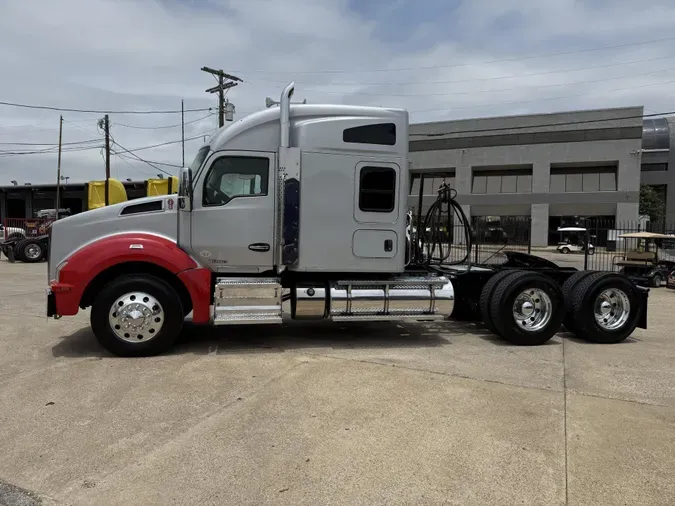 2019 Kenworth T880