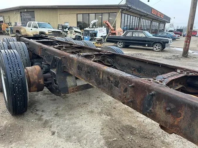 2005 MACK GRANITE CV713