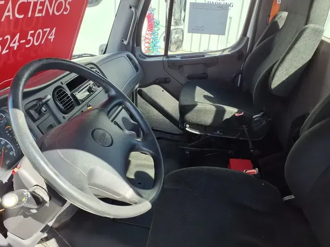 2018 FREIGHTLINER/MERCEDES M2 106