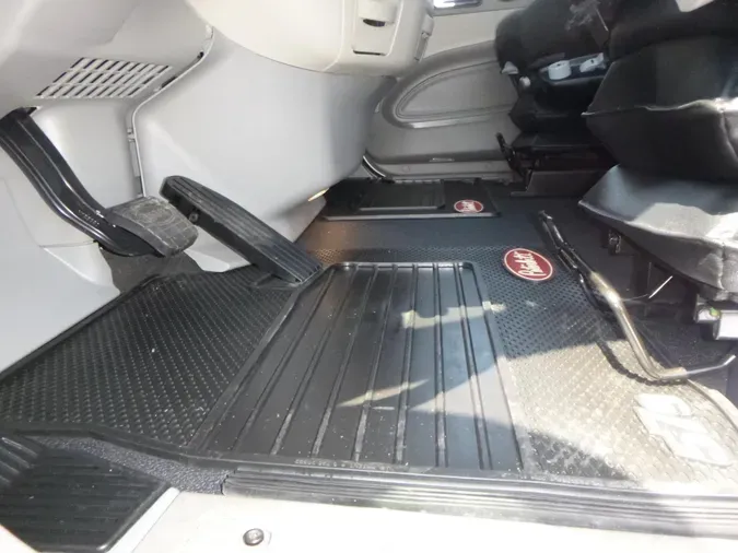 2021 Peterbilt 579