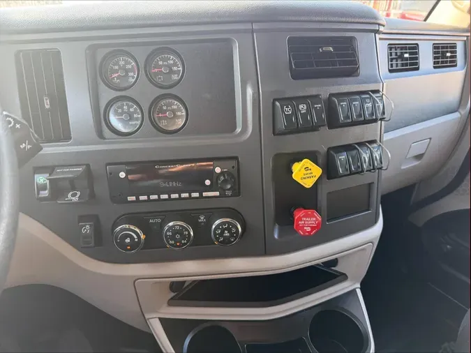 2023 Peterbilt 579