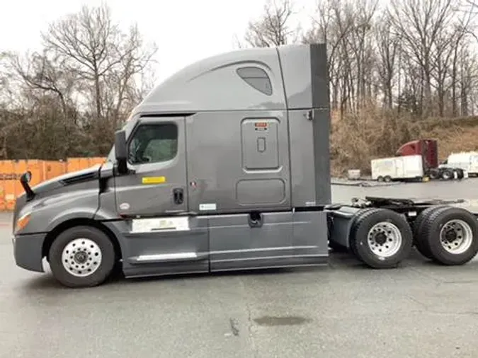 2023 Freightliner Cascadia