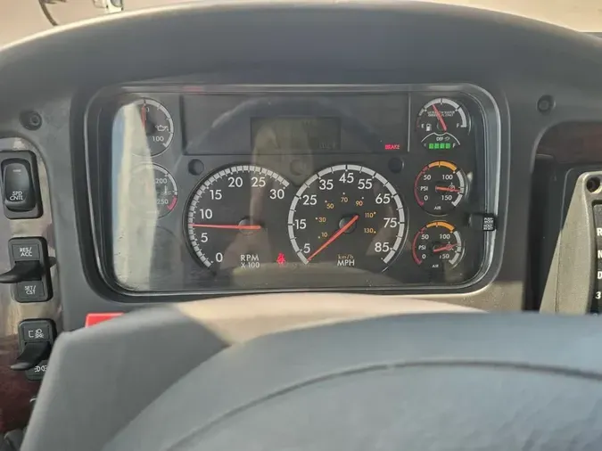 2020 FREIGHTLINER M2 106
