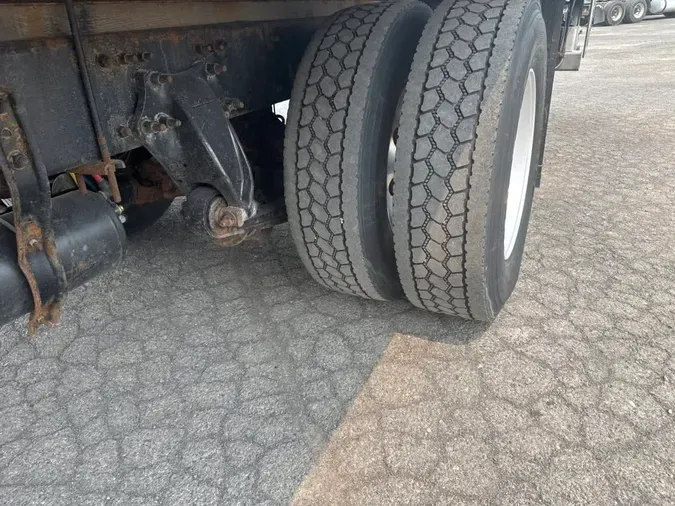 2019 FREIGHTLINER/MERCEDES M2 106