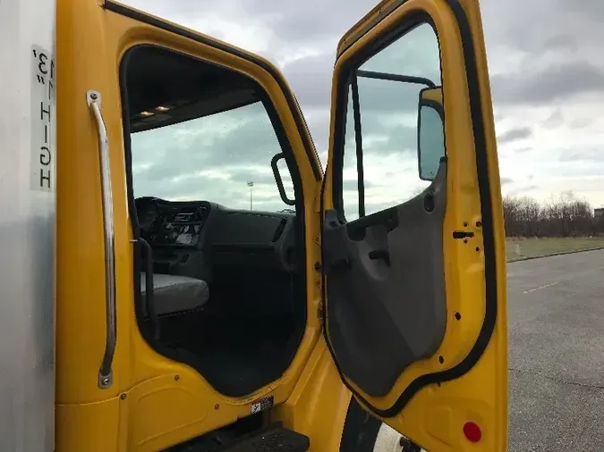 2018 Freightliner M2