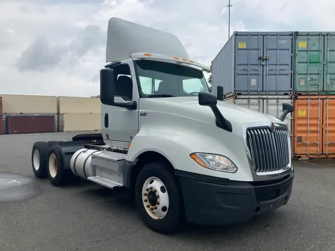 2019 NAVISTAR INTERNATIONAL LT625 DAYCAB T/A1fc7da14a11a353b00bc00553335b415