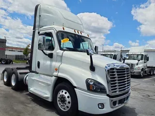 2019 FREIGHTLINER/MERCEDES CASCADIA 125