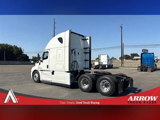 2022 FREIGHTLINER CA126