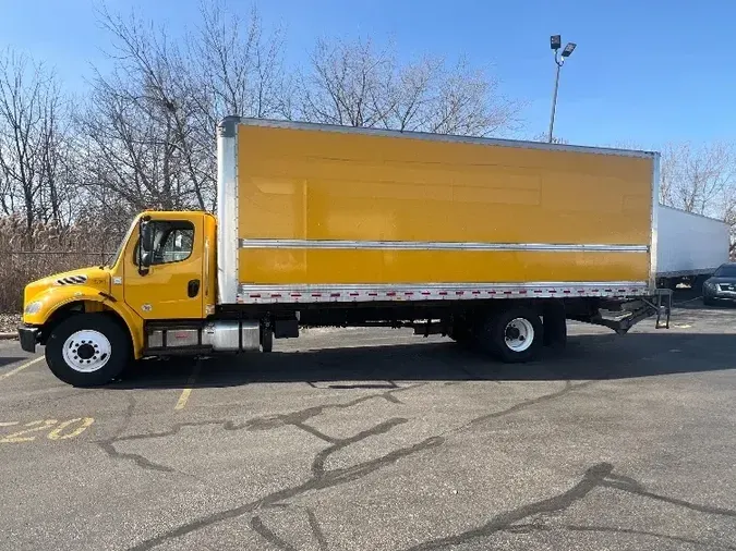 2018 Freightliner M2