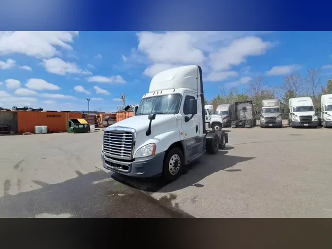 2019 Freightliner Cascadia 125