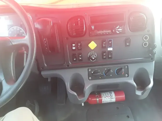 2020 FREIGHTLINER/MERCEDES M2 106