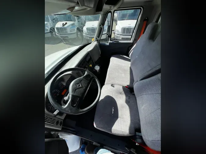 2018 NAVISTAR INTERNATIONAL 4300