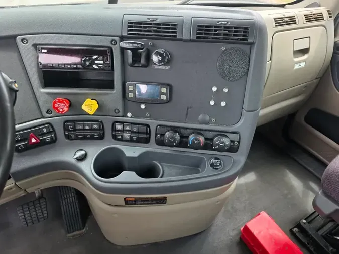 2019 FREIGHTLINER/MERCEDES CASCADIA 125
