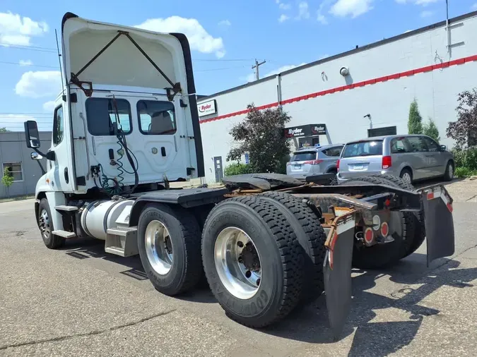 2018 FREIGHTLINER CASCADIA 125