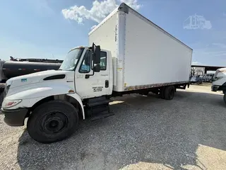 2013 INTERNATIONAL DURASTAR 4300