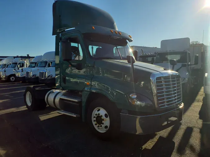 2018 FREIGHTLINER/MERCEDES CASCADIA 125