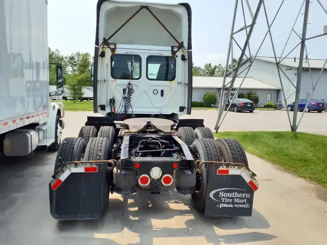 2020 FREIGHTLINER NEW CASCADIA 116