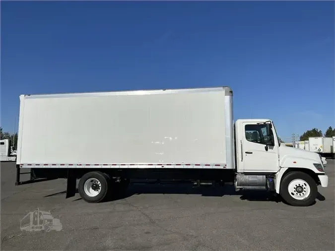2019 HINO 268A