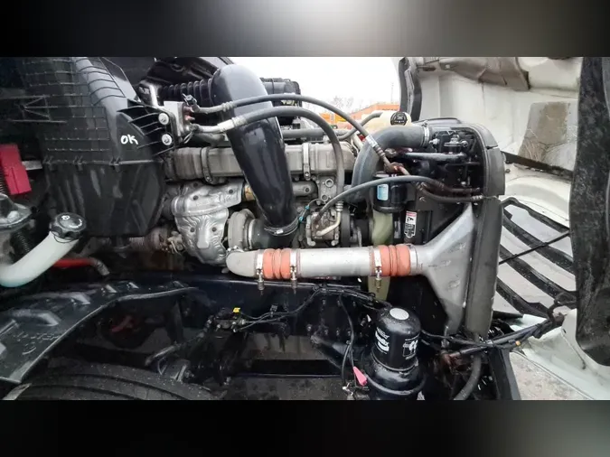 2020 Freightliner Cascadia 126