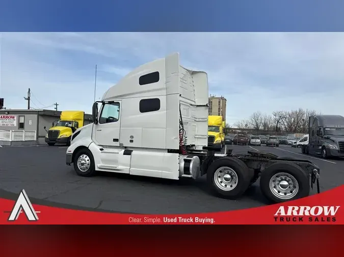 2019 VOLVO VNL760