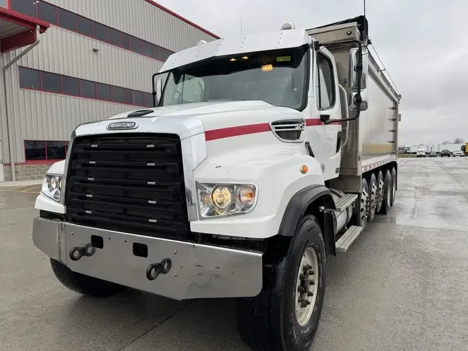 2015 Freightliner 114SD