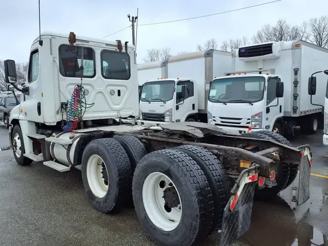 2018 FREIGHTLINER/MERCEDES CASCADIA 125