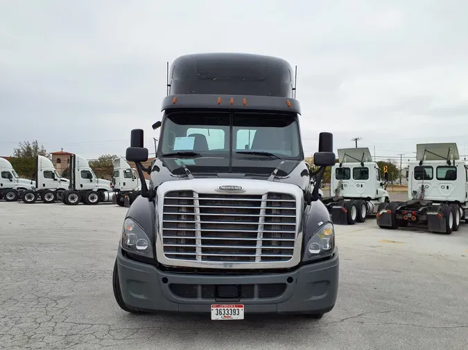 2019 FREIGHTLINER/MERCEDES CASCADIA 125