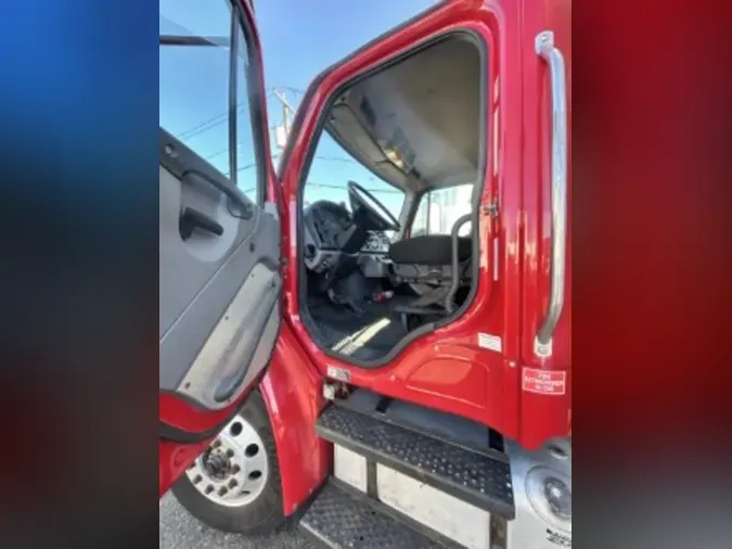 2019 FREIGHTLINER/MERCEDES M2 106