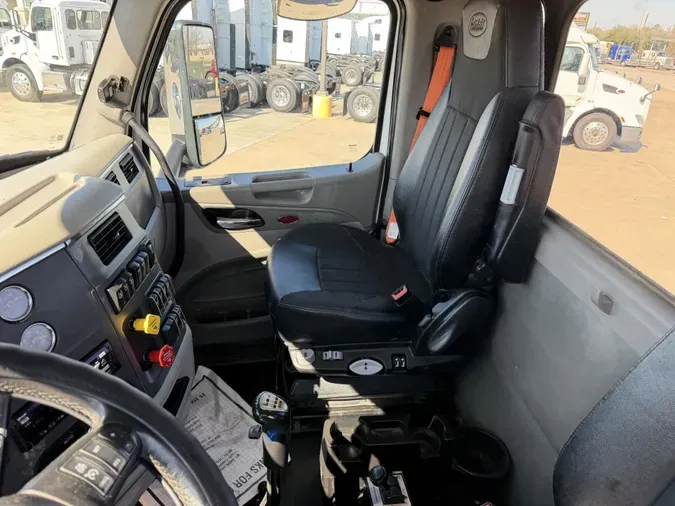2020 Peterbilt 567