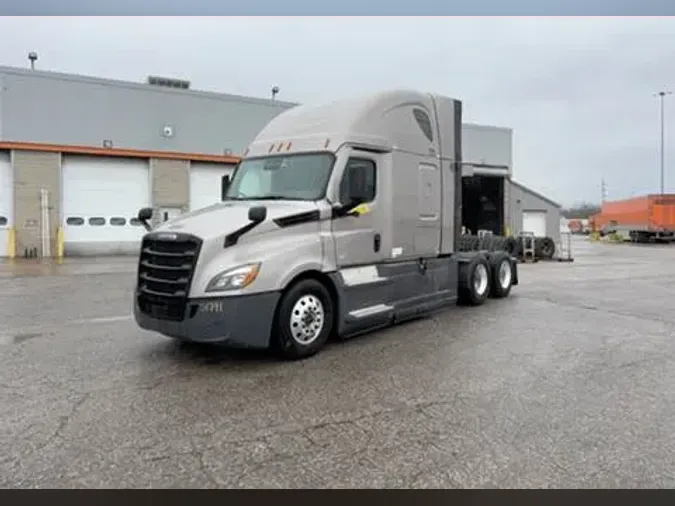 2021 Freightliner Cascadia