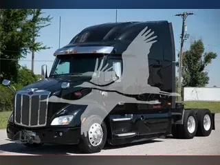 2022 PETERBILT 579