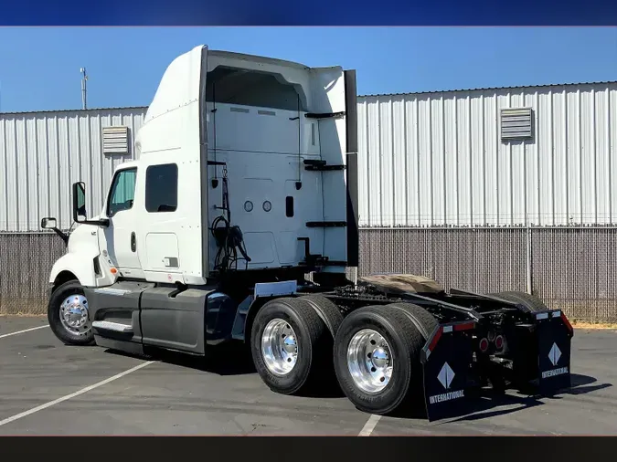 2022 INT LT625 6x4
