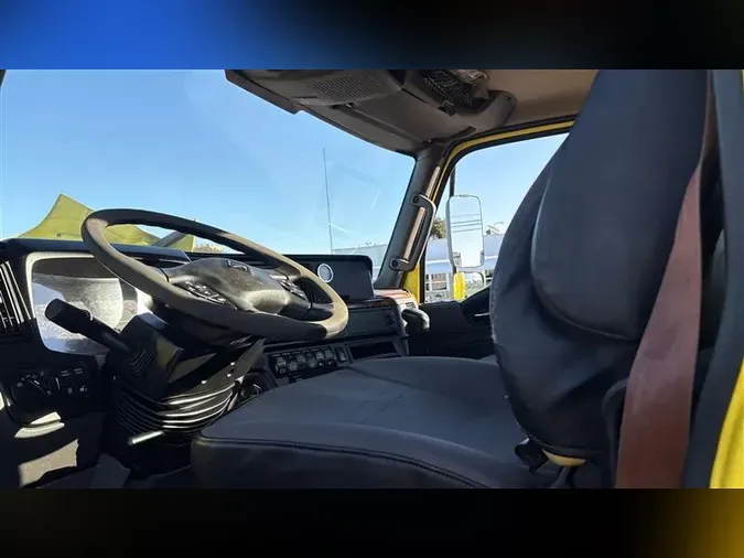 2018 INTERNATIONAL RH613