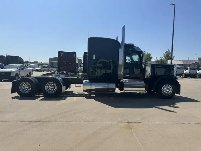 2026 Peterbilt 5891ffac46d55c7eddd5cc120bc6c3f59a7