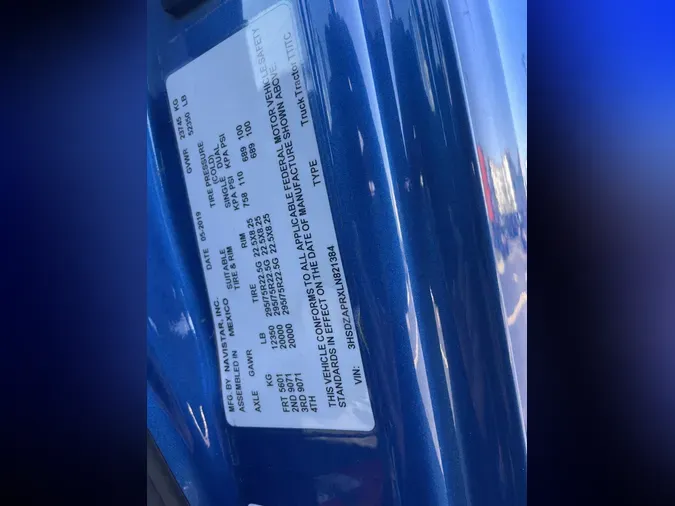 2020 International LT6251fff74be4ae9b92eea828ce0fe272620