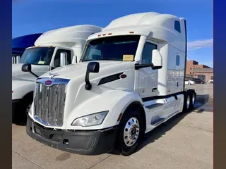 2022 PETERBILT 579