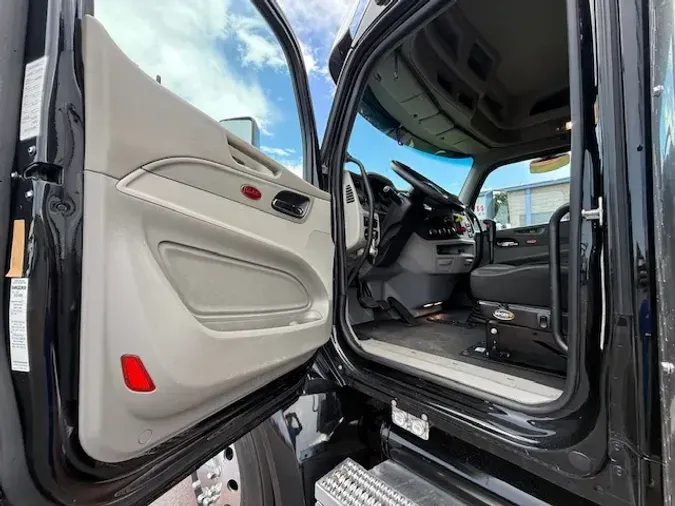 2019 PETERBILT 579