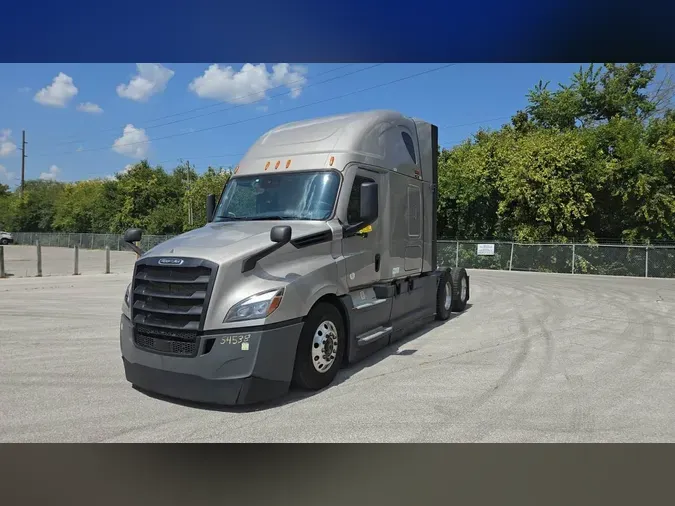 2023 Freightliner Cascadia