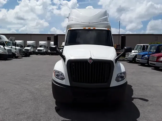 2019 NAVISTAR INTERNATIONAL LT625 SLPR CAB