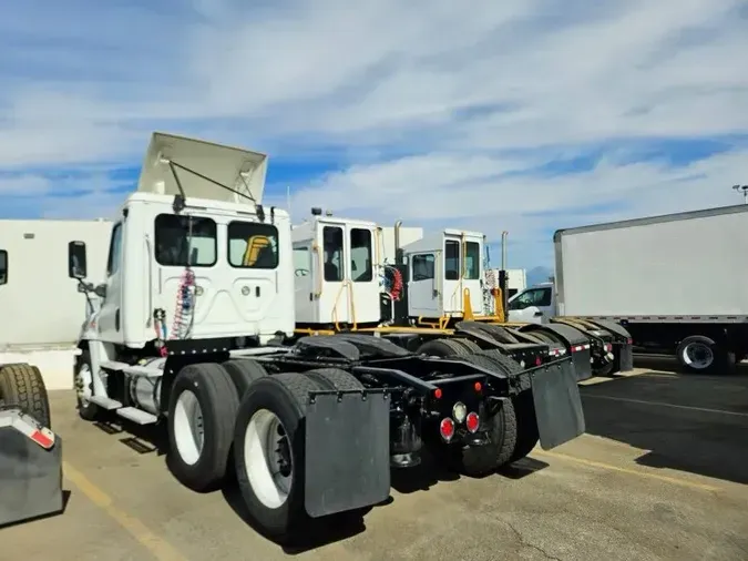 2018 FREIGHTLINER/MERCEDES CASCADIA 125