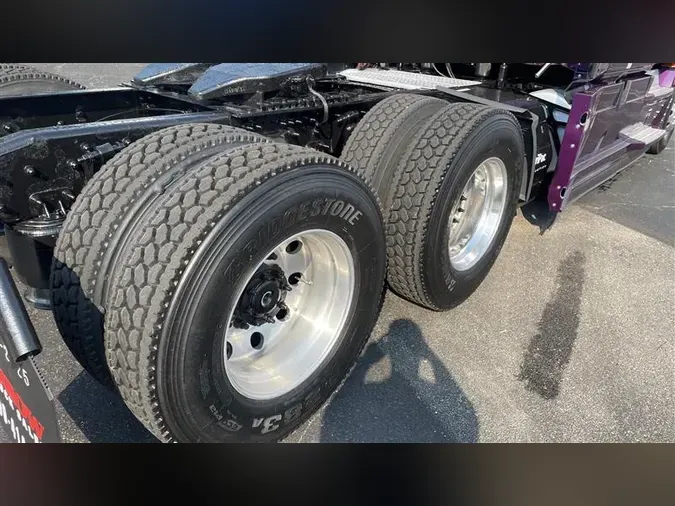 2020 FREIGHTLINER CA126