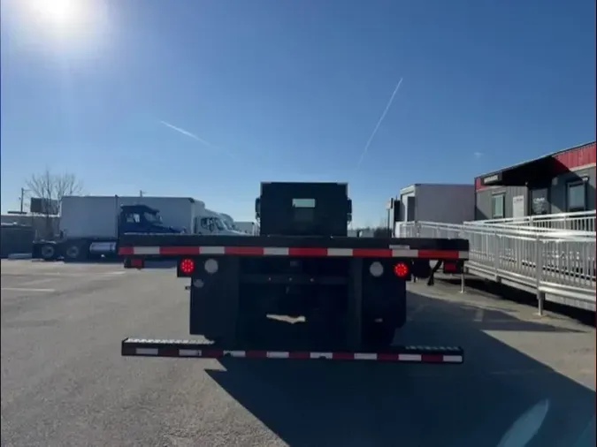 2018 FREIGHTLINER/MERCEDES M2 106