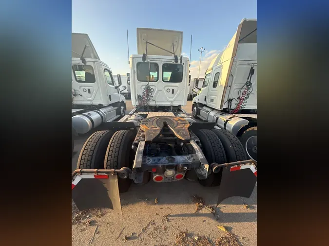 2020 FREIGHTLINER/MERCEDES NEW CASCADIA 116200fb86d8309c80a6e0c3493c774fe63