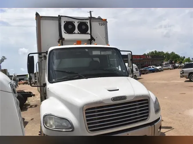 2011 FREIGHTLINER BUSINESS CLASS M2 106