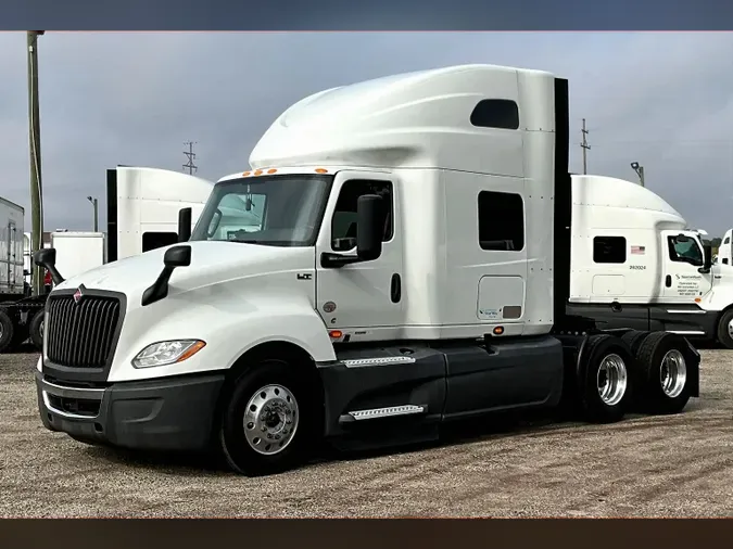 2022 INT LT625 6x420131a1364f881a58d28b3efc7ce410b