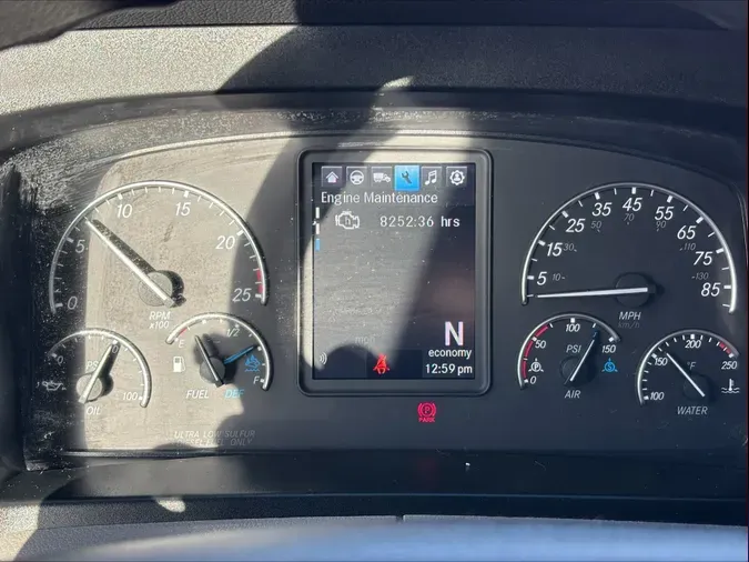 2021 Freightliner Cascadia 126201488ff671b8f90d9ea922a7eb24b2f