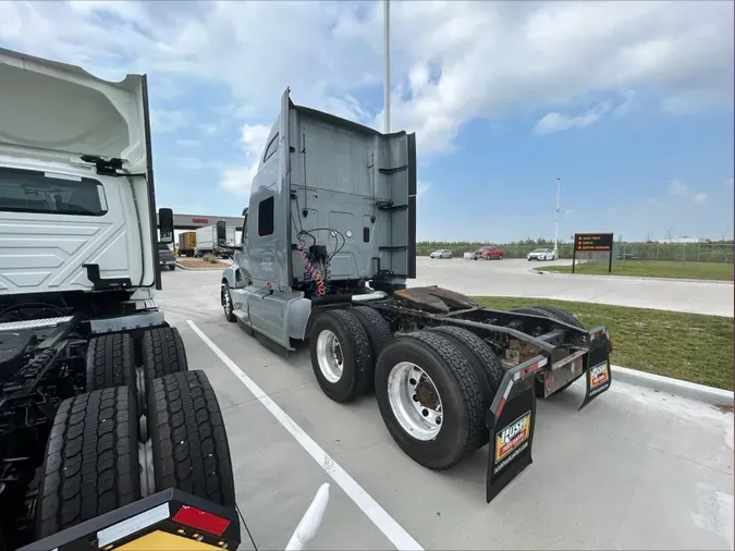 2022 International LT625