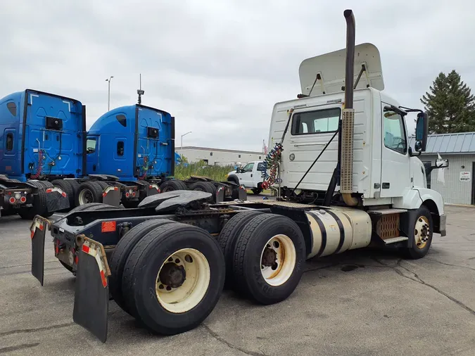 2016 VOLVO VNL64TRACTOR